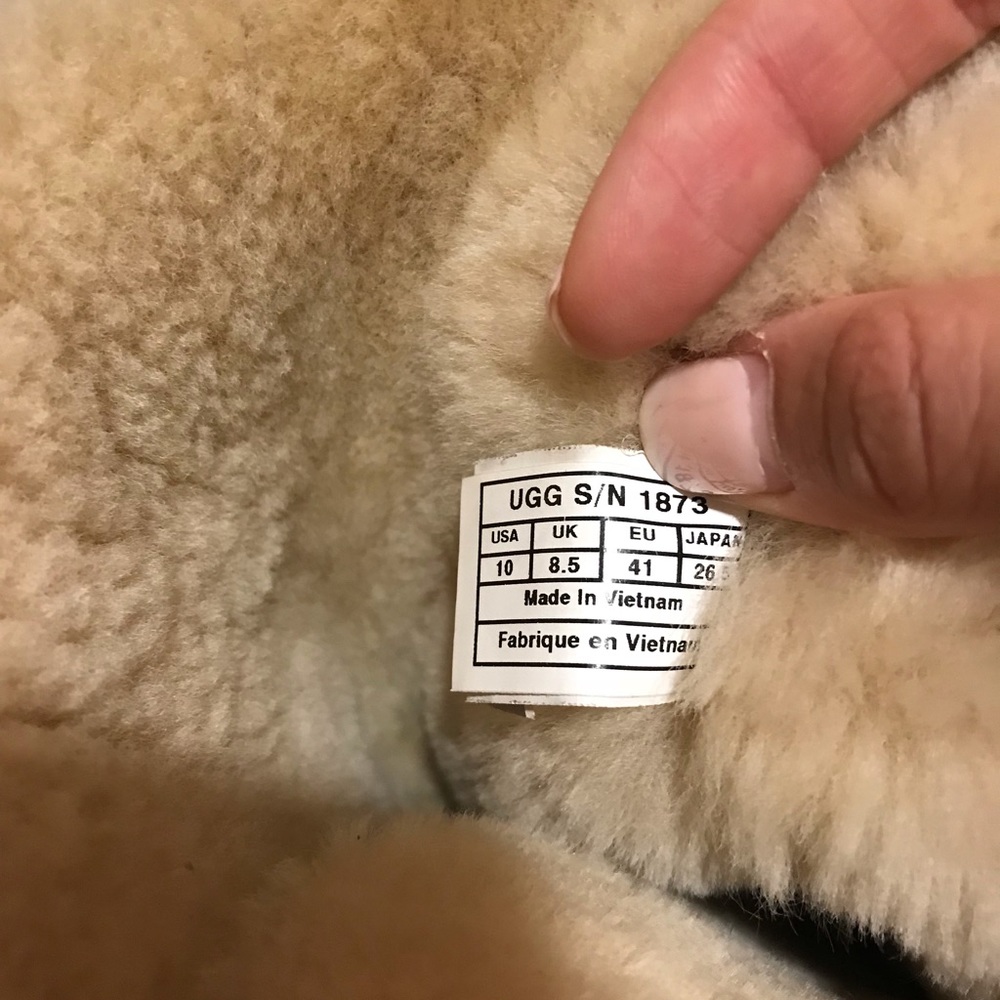 UGG Bailey button boots - Picture 7 of 8